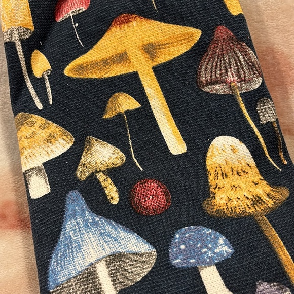 Colorful Wild Mushrooms Kitchen Towels Set of Three NWT 18x28” Cotton - Picture 7 of 16